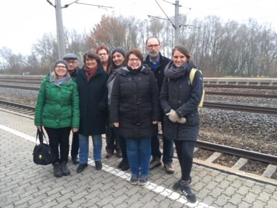 01_Staudenbahn-am-Gleis